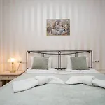 Dream Stay - Main Square Apartment With Picturesque View